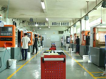 Equipamento de usinagem CNC